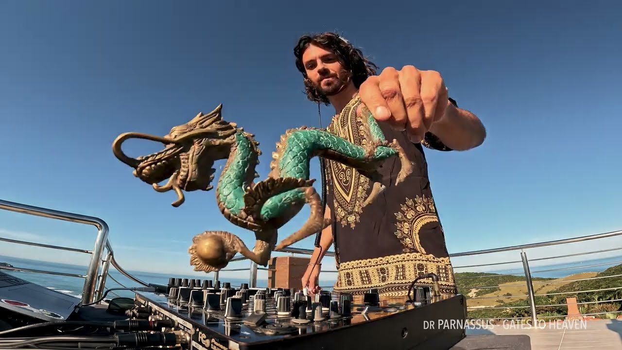 (Deep Organic /Afro House Mix) Dr Parnassus presents Gates To Heaven  @ Praia do Rosa - Brazil
