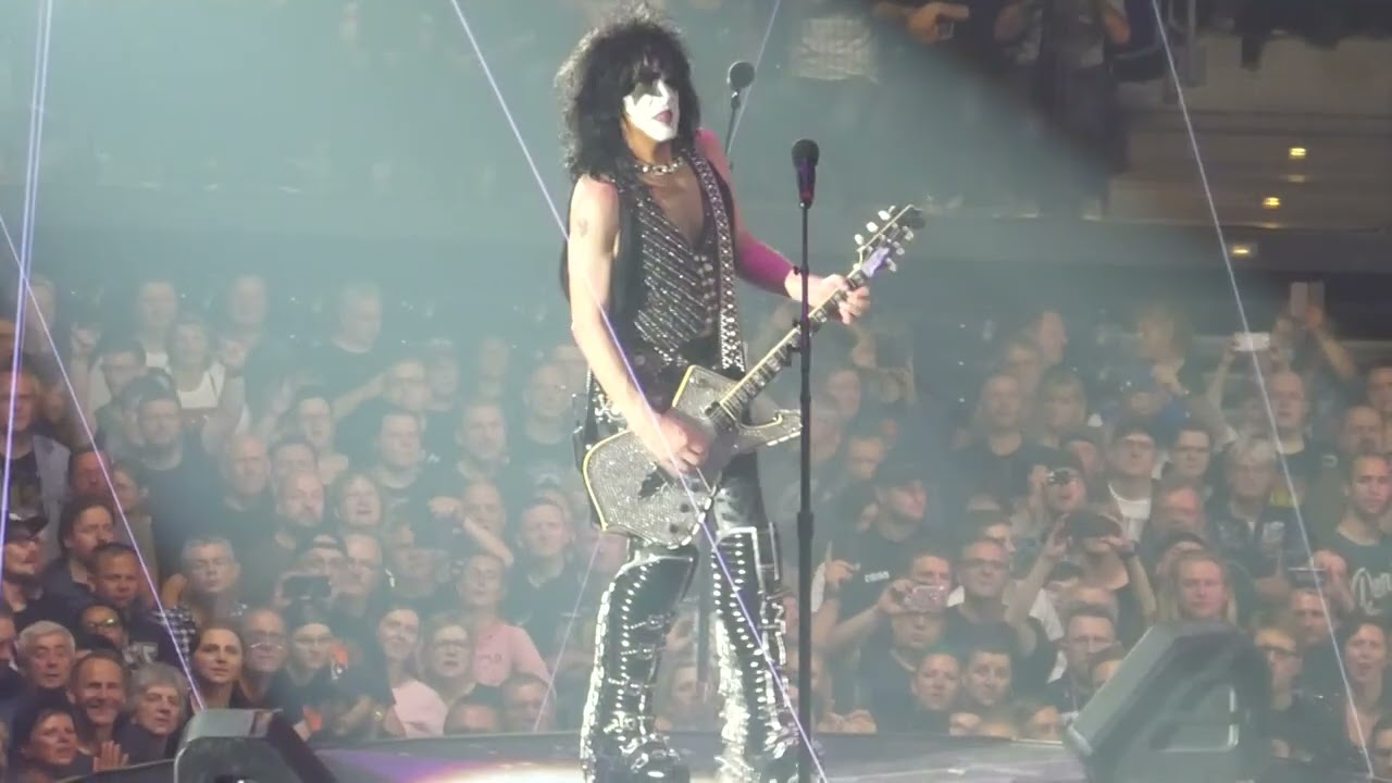 KISS live 