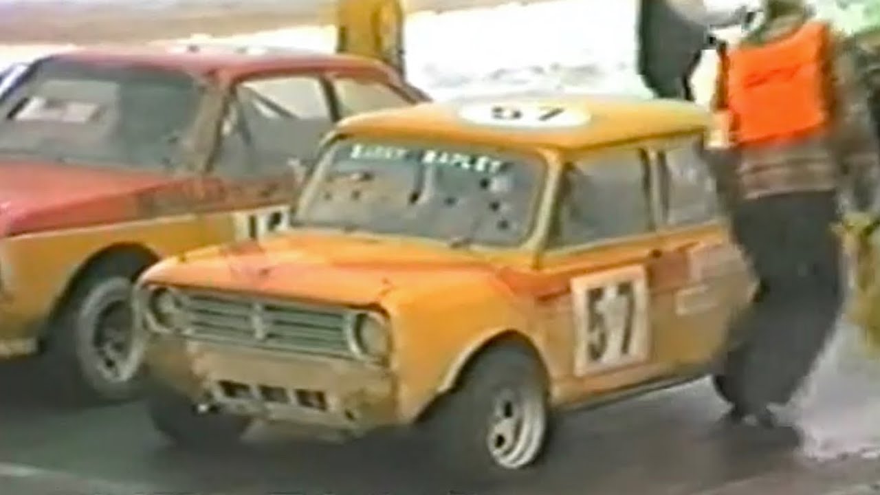 Lydden Hill 1986 Winter series Rallycross Mini's Bill Turpin Barry Rapley