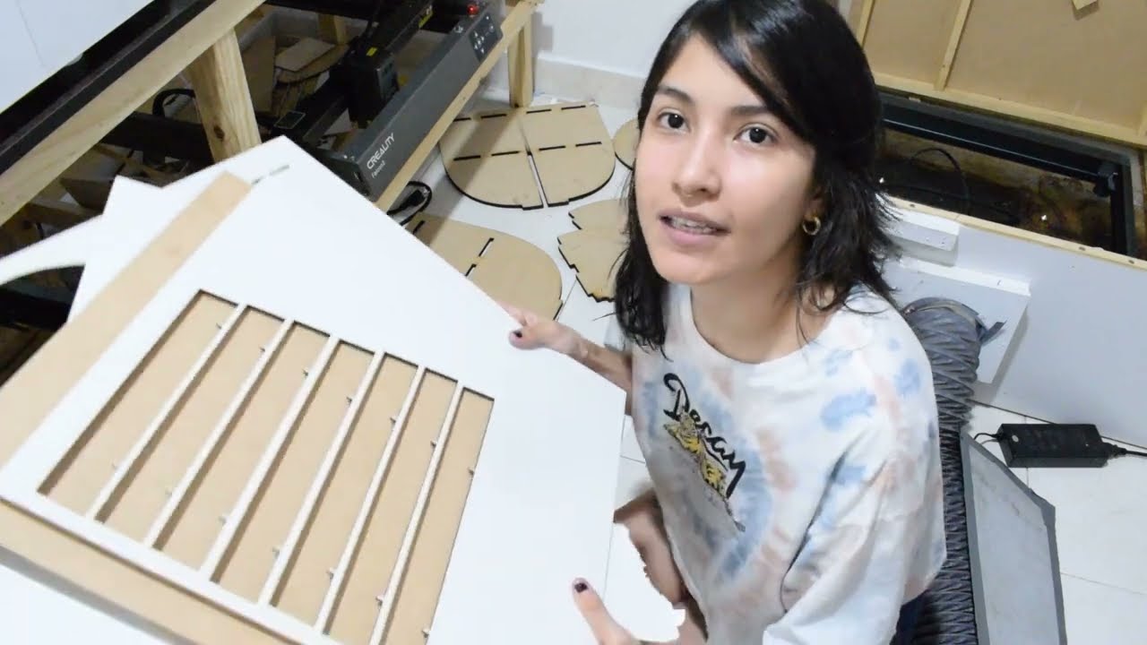 Haciendo MESAS CURIOSAS con CORTE LÁSER y u poco de IMPRESION 3D ft. ENJOYWOOD E20