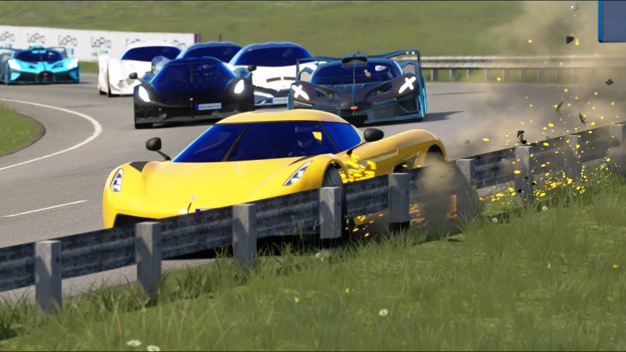 Crash Koenigsegg Jesko Absolut vs Bugatti Bolide vs Devel Sixteen at Highlands