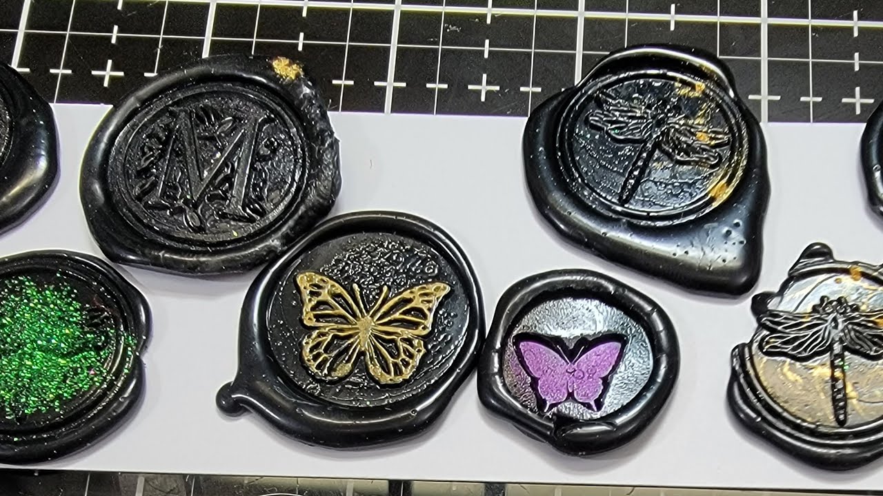 Mixing glitter and mica with your Craspire wax seals