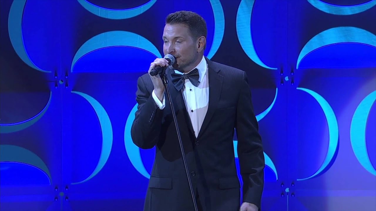 Ty Herndon sings moving cover of Miley Cyrus's 