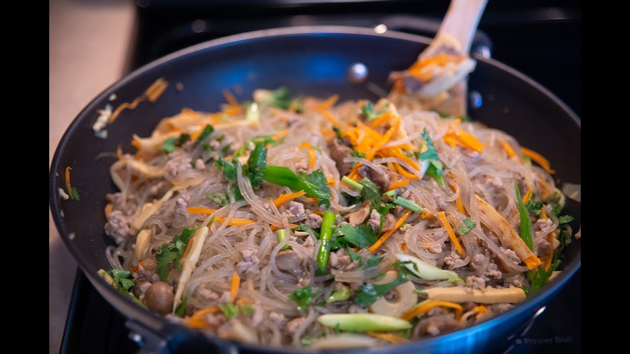 How to Make Hmong Peev Choj (Pork Stir Fry Noodles with Bamboo shoot)