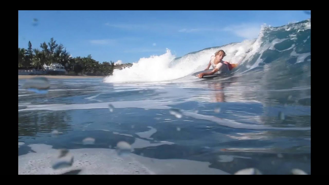 Surfing and diving at Boucan Cannot, Réunion Island