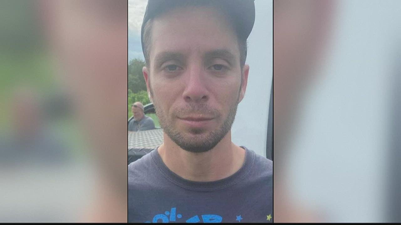 Pilot in custody, threatened to crash stolen plane into Walmart