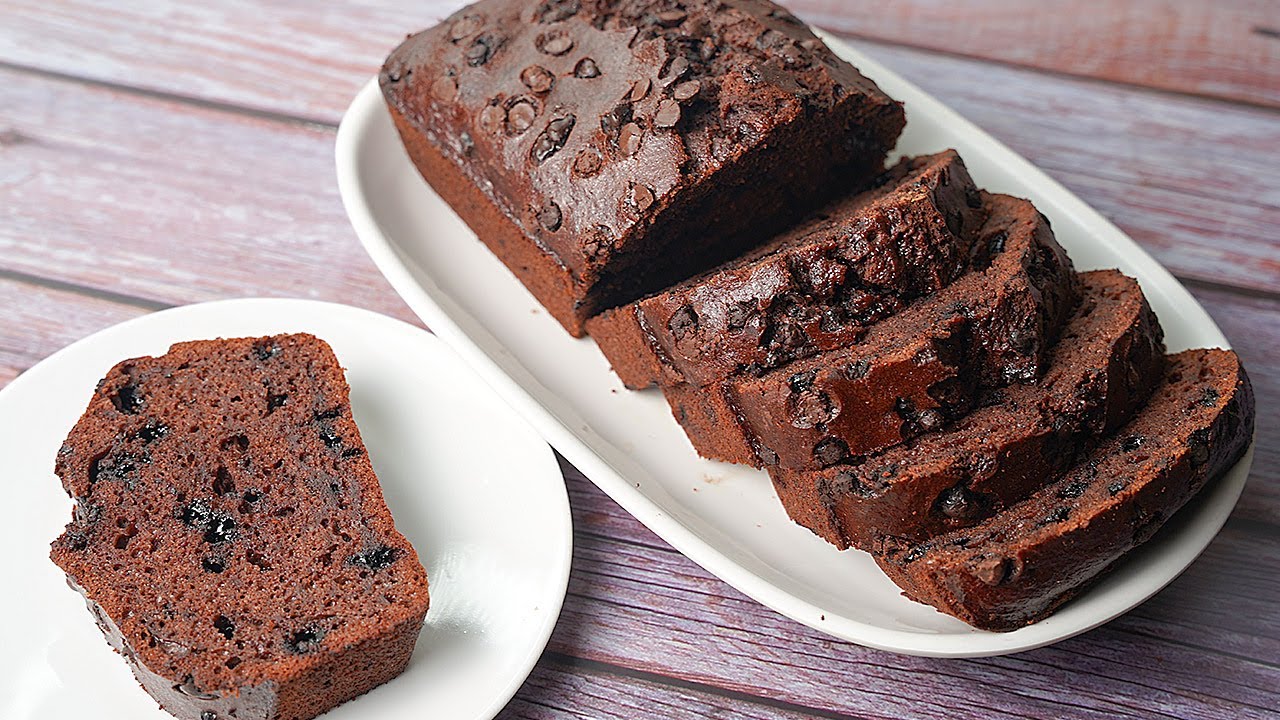 Homemade Chocolate Banana Cake  |  Chocolate banana cake in Oven  | Toasted