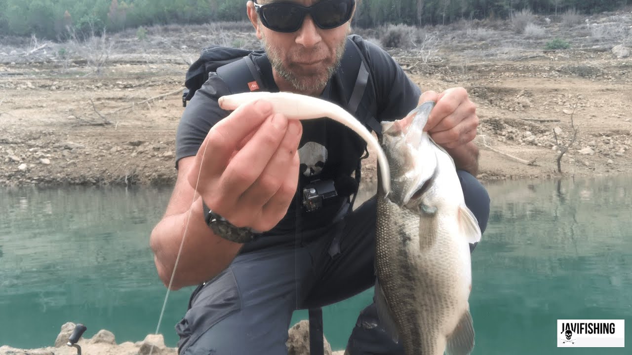 La PESCA de BLACK BASS en OTO&Ntilde;O desde ORILLA | 𝑺𝒖𝒑𝒆𝒓 𝑭𝒍𝒖𝒌𝒆 𝑴𝑨𝑮𝑵𝑼𝑴 |