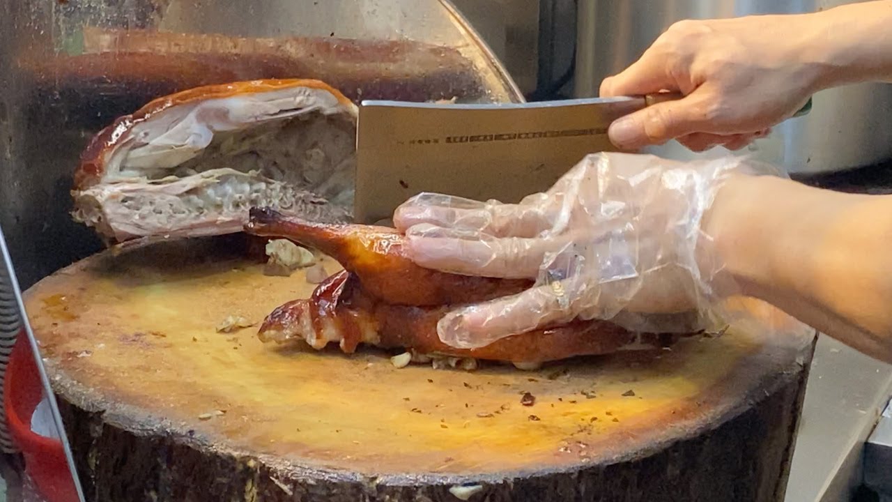 Amazing Roast Duck Cutting Skills  |  Singapore Street Food