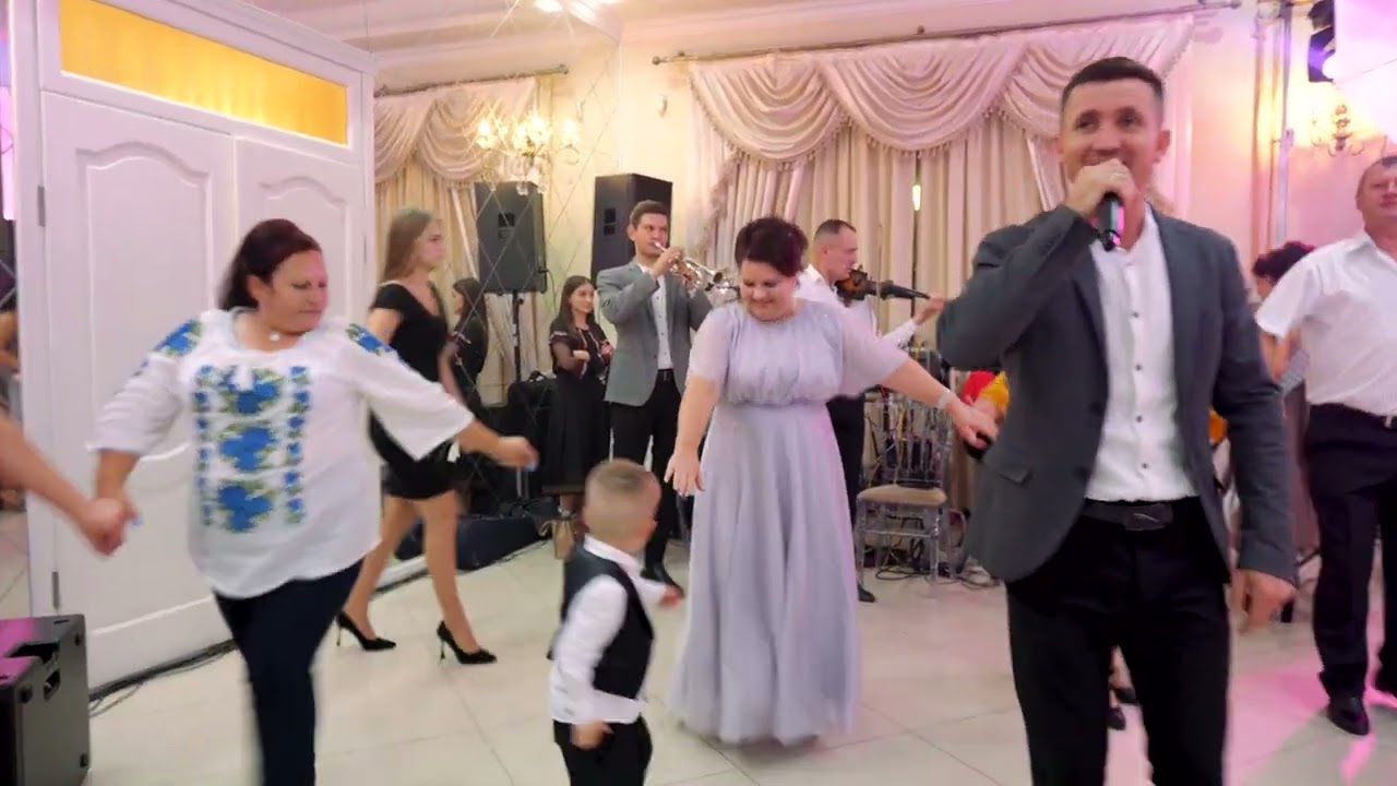 Dansuri frumoase cu Sergiu Zacon & formația Cociulenii