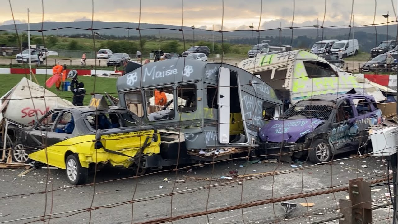 Major Wreckage - Street Bangers, Super Bangers and Caravan Race Buxton Raceway 6/5/24
