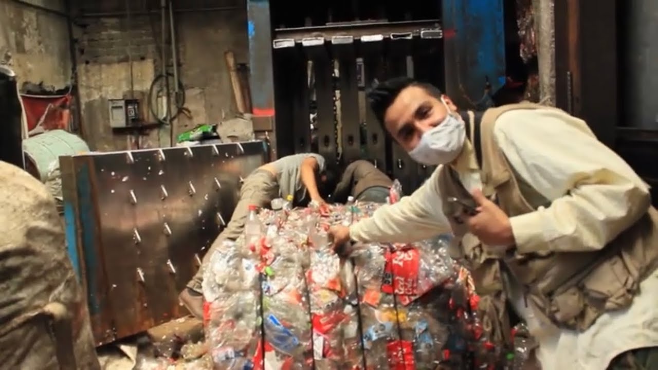 ¿EN CUANTO SE COMPRA EL KILO DE PET? / RECICLAJE: AYUDANDO AL PLANETA Y GANANDO PESOS / reportaje