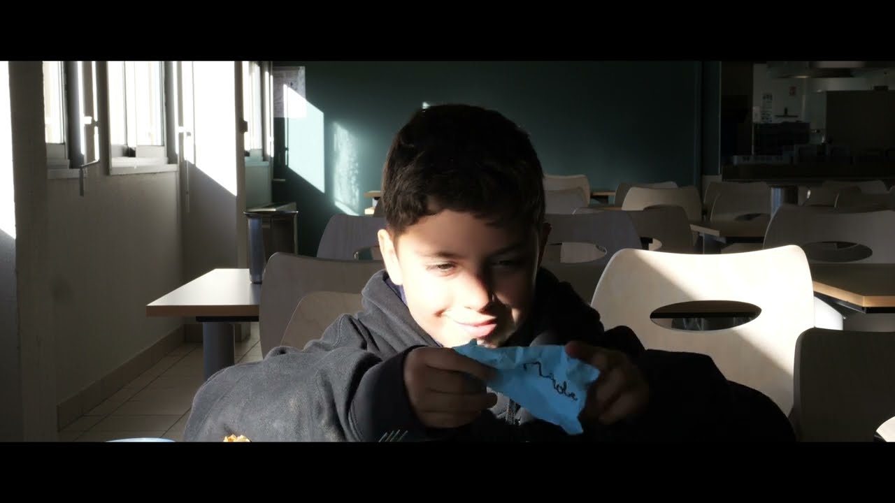 Avec la tolérance, effacez les différences (2 min)