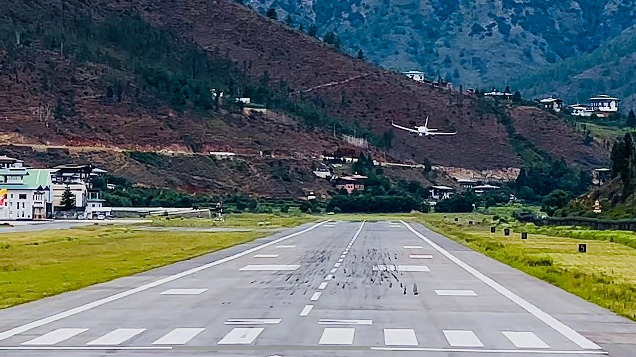 Drukair Airbus 319 A5-JSW landing RWY15 at Paro Airport, Bhutan | World’s Most Dangerous Airport