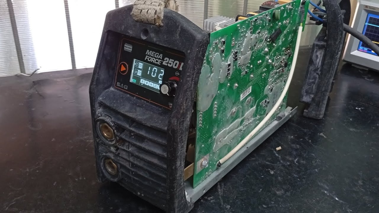 Inversora de solda MEGA FORCE 250iD, defeito circuito PFC.