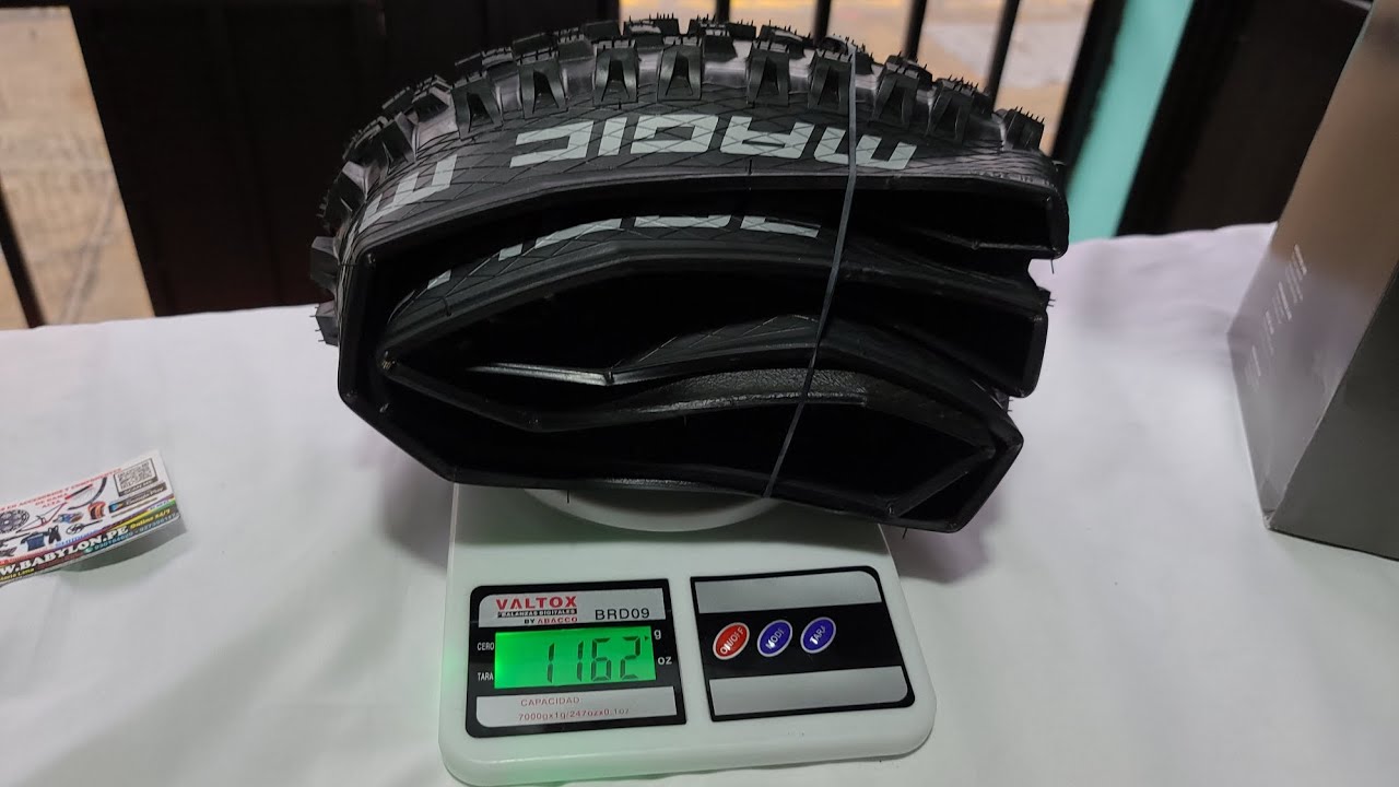 LLANTA Schwalbe Magic Mary Tubeless 29x2.40 27.5×2.40″ Addix E-50 (1 und)