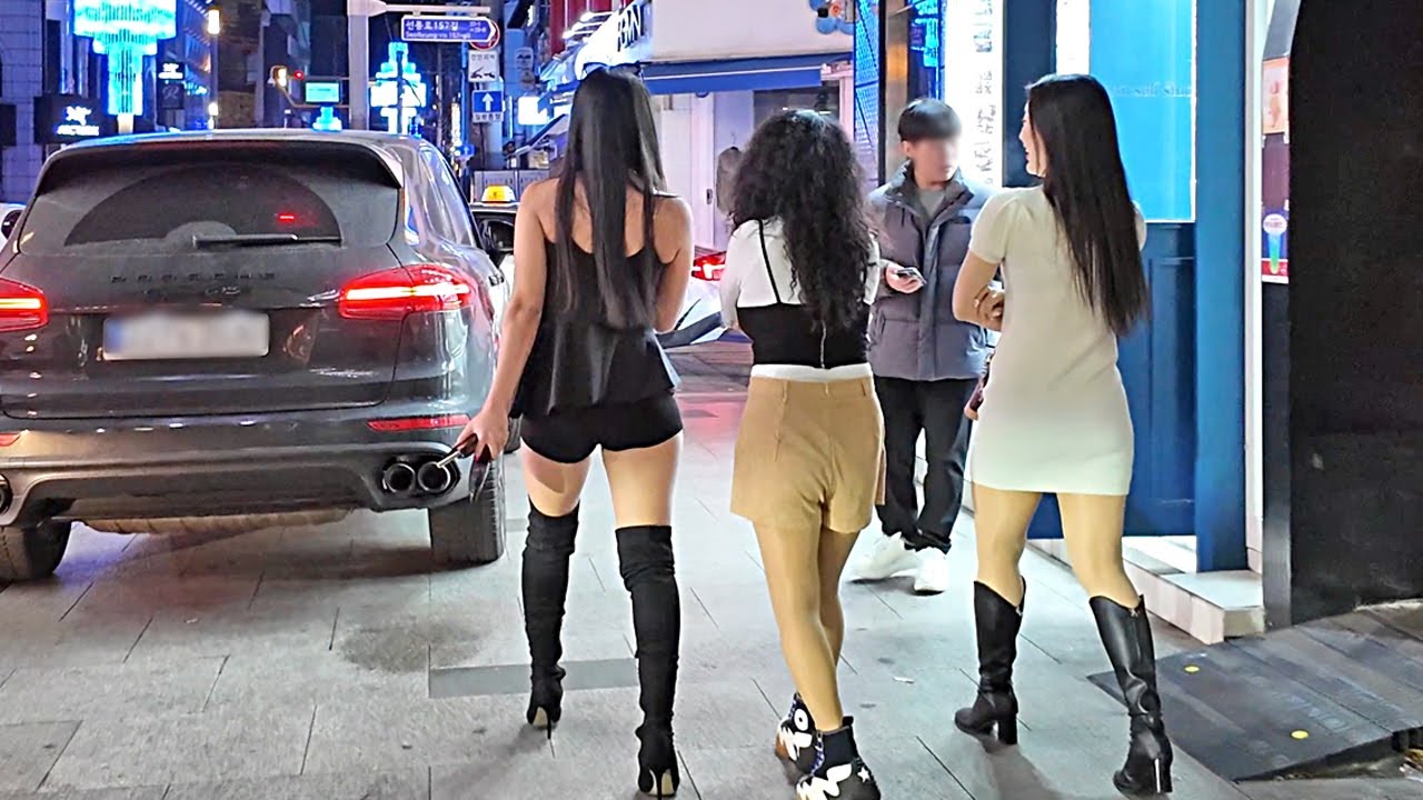 [4K SEOUL KOREA] 🔥🔥 핫피플 패션의 성지~주말새벽 압구정로데오~압구정4K 🔥🔥/Apgujeong#SEOUL/KOREA/K-City Walk