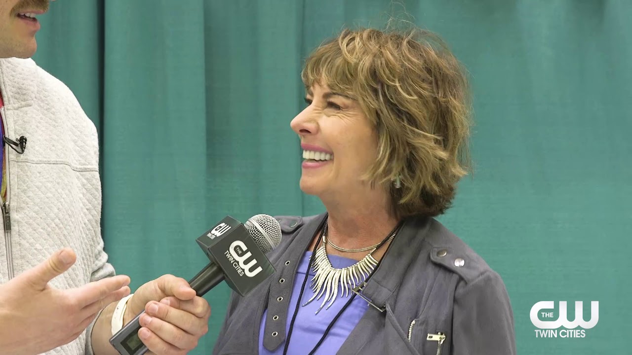 PAIGE O'HARA voice of Beauty and the Beast's Belle at GalaxyCon