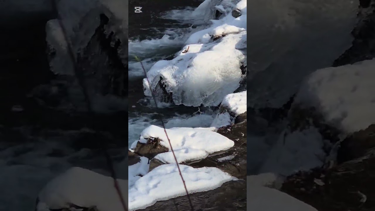 Шум бурлящей воды, водопад... 