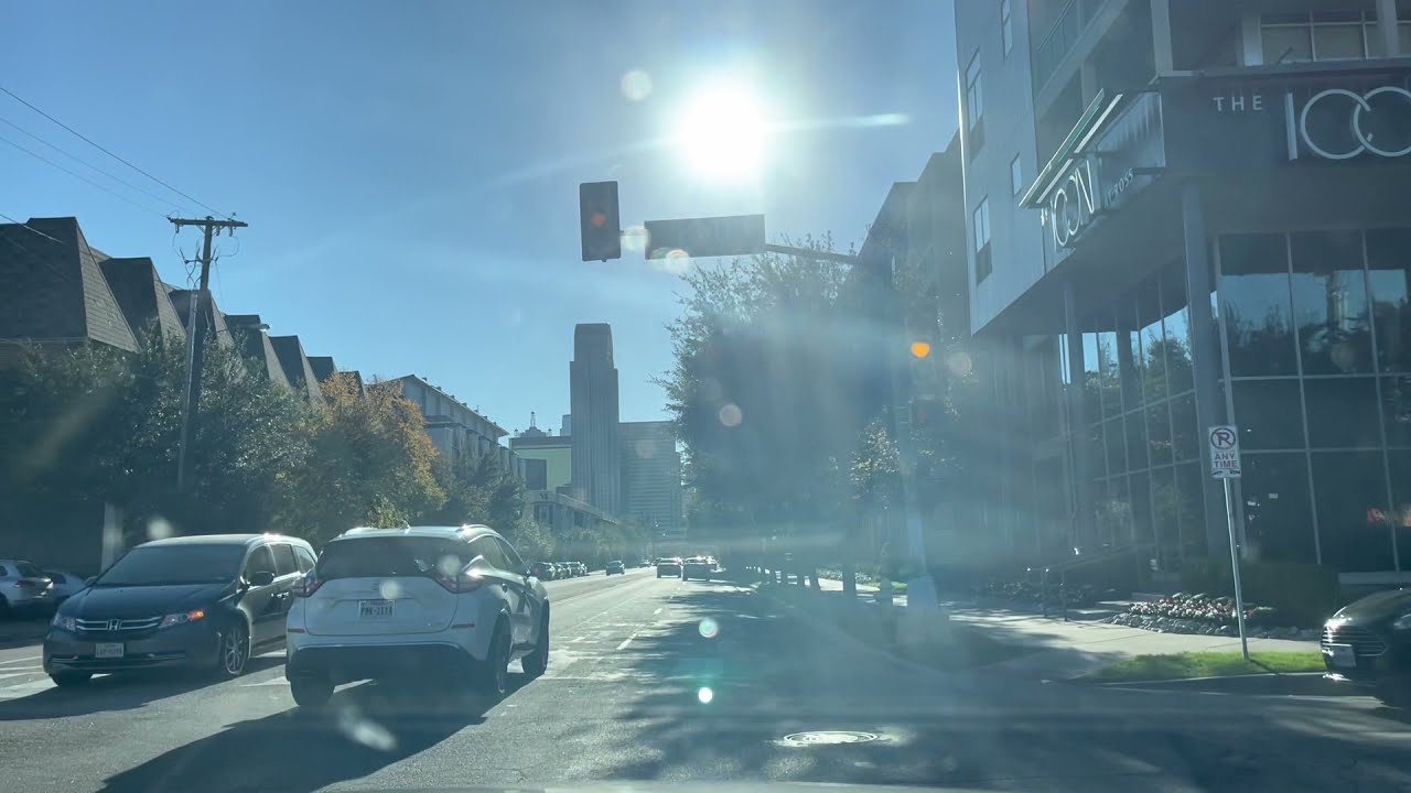 A drive around DOWNTOWN DALLAS, Texas