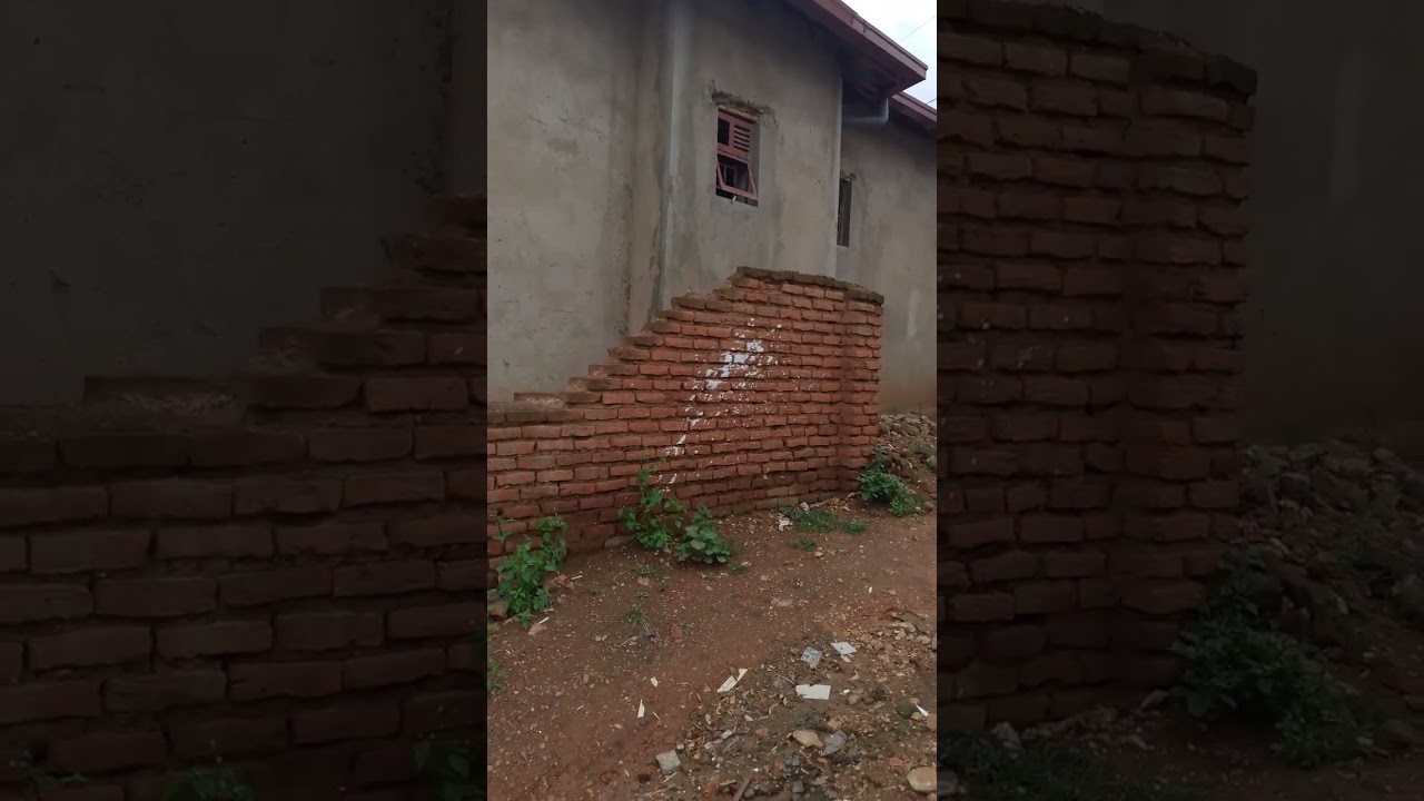Inzu igurishwa hano kicukiro kagarama muyanjye ubuso 646 kumafaranga million 127 haro ibiganiro.