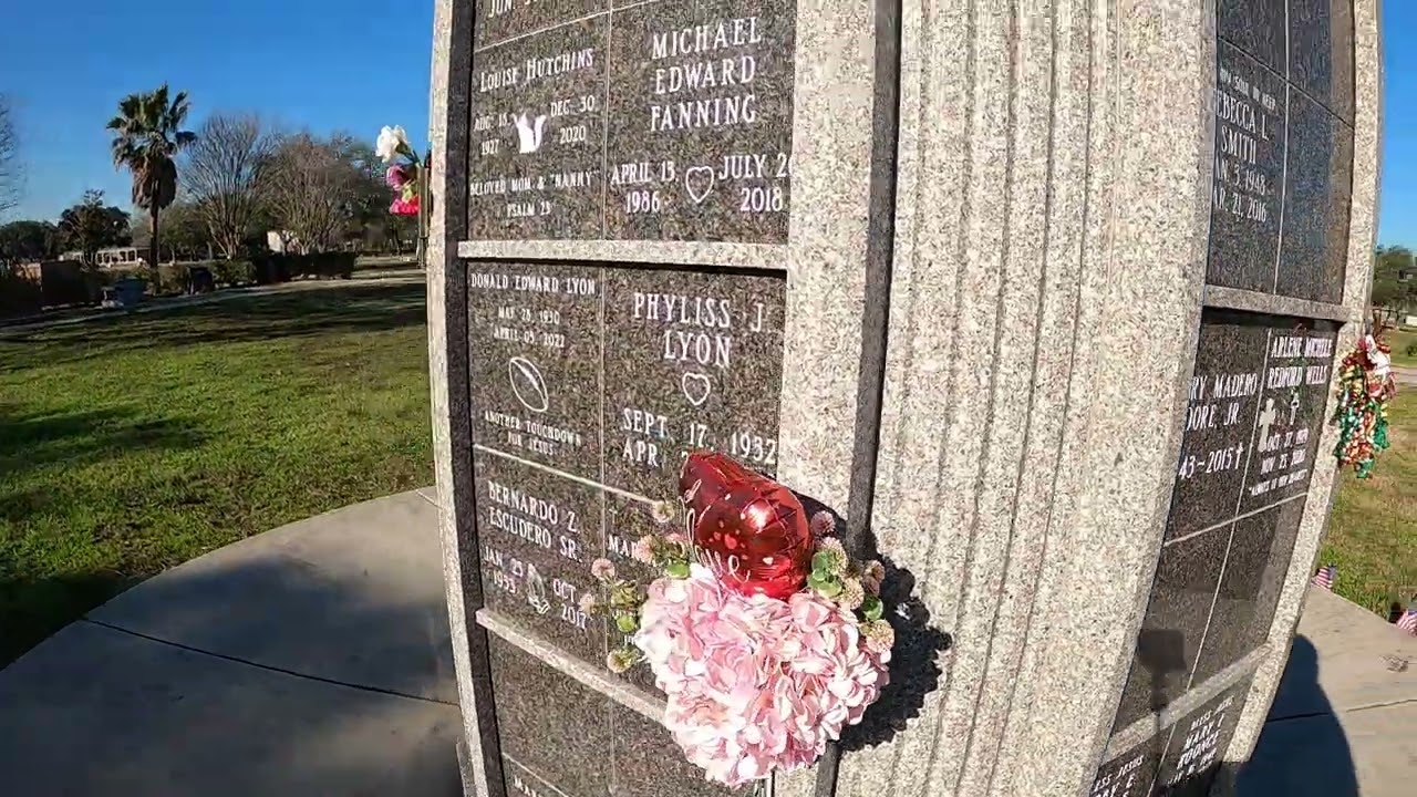 MICKEY GILLEYS GRAVE ?