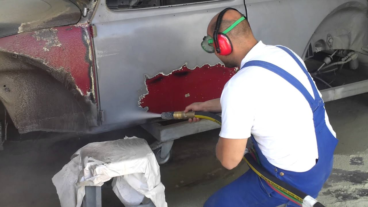 dustless blasting Automotive paint removal system by advanced blast tech cyprus