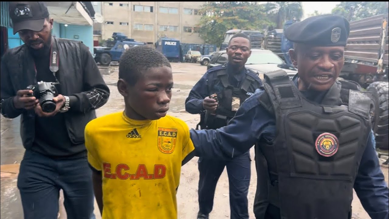 Bande des Criminels en Machette attaque une maman âgée à kin la police LNI Ekangi bango en action 🔥💪