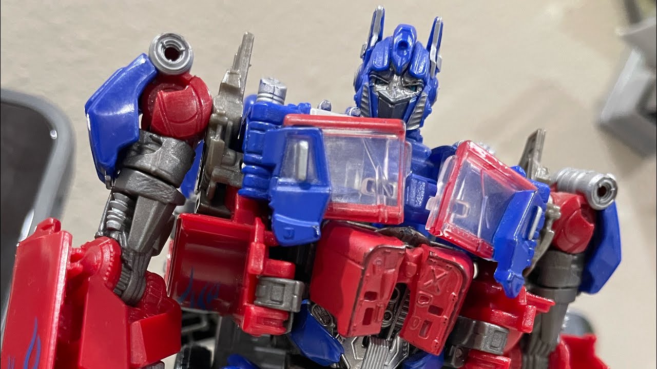 TRANSFORMERS STUDIO SERIES 32 OPTIMUS PRIME REVIEW 
