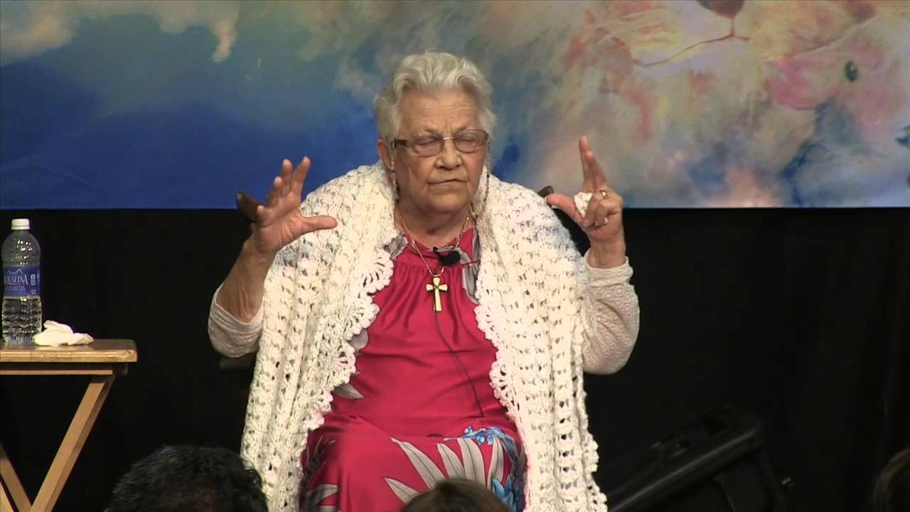 The Life Of Hansi - Grandma 