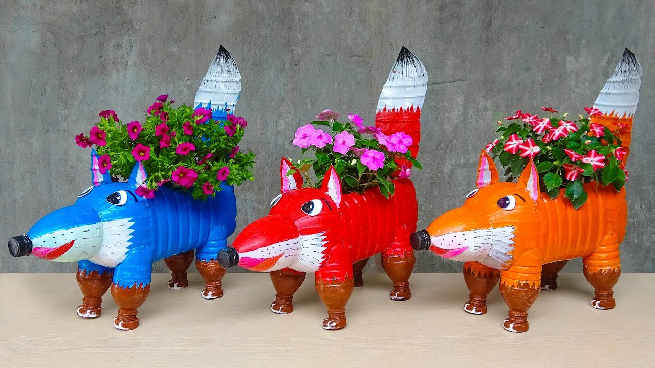 Cute Garden, Recycling Plastic Bottles To Make Planters Pots for Small Garden | Fox flower pots