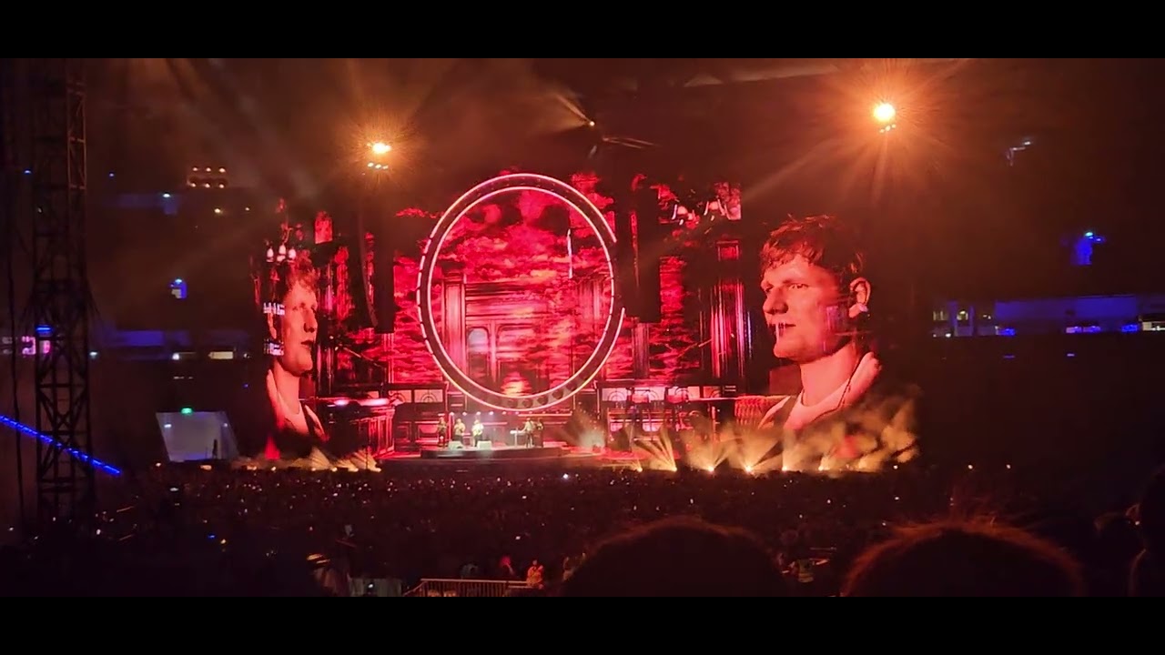 Ed Sheeran Old Phone Suncorp Stadium  20/02/2026