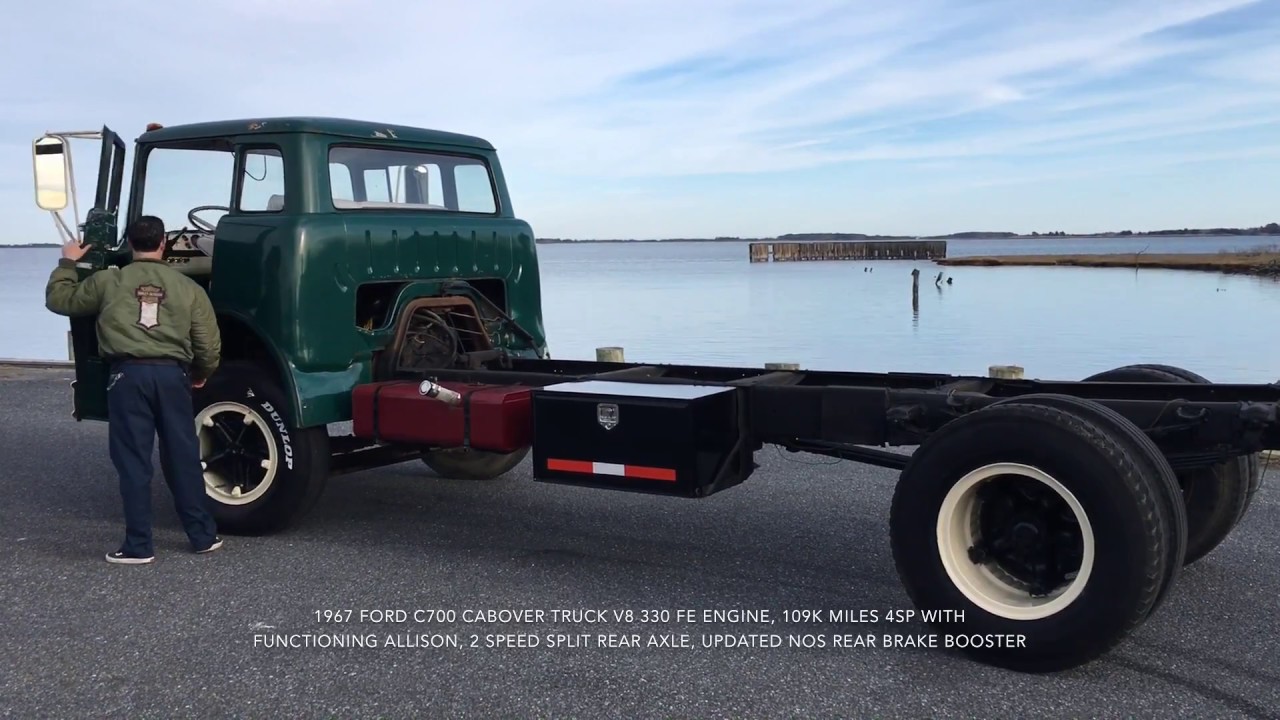 1967 Ford C700 cabover truck