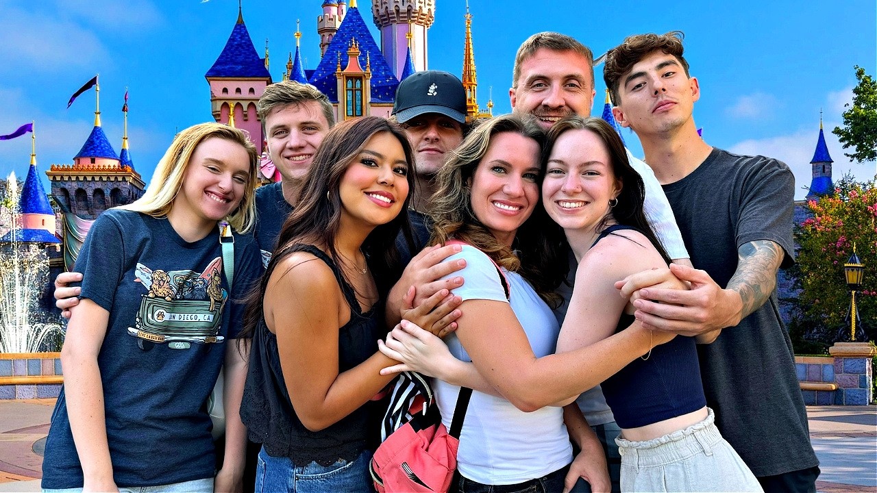 Bonding Time | Best Day Ever! | Disneyland