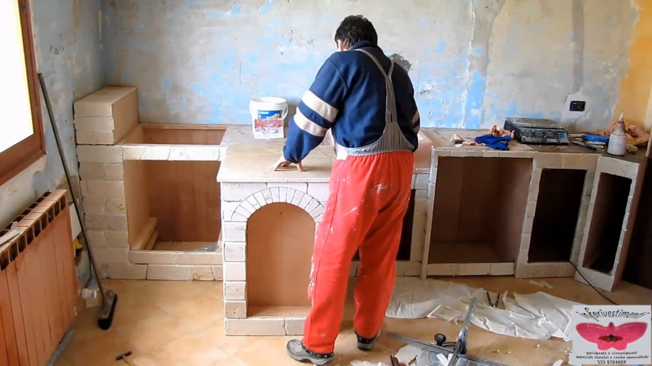 Cucina su misura in simil-muratura