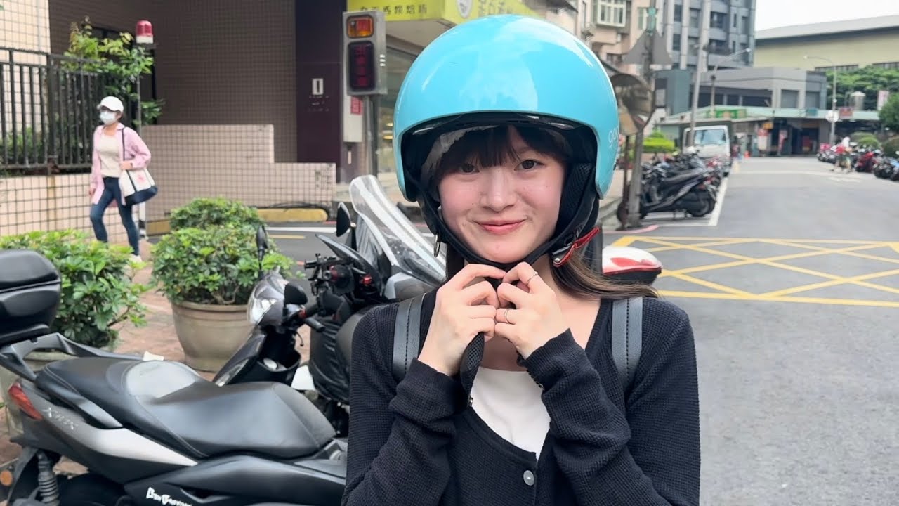 香港女生台灣生活：第一次騎機車🛵、好市多採買🛒、初嘗腿庫飯🍖｜穿搭vlog