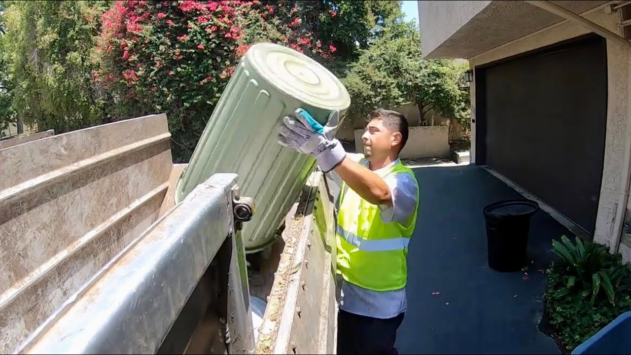 GoPro Manual Trash in the Townhomes