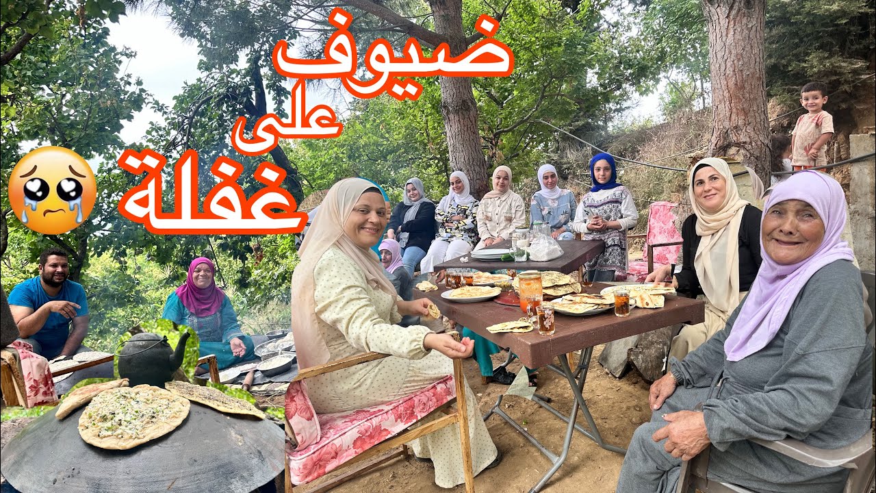 زارونا ضيوف 🤩 واختاروا ترويقتهم بأنفسهم ❤️مناقيش على أنواعها على صاج الحطب 🪵🔥