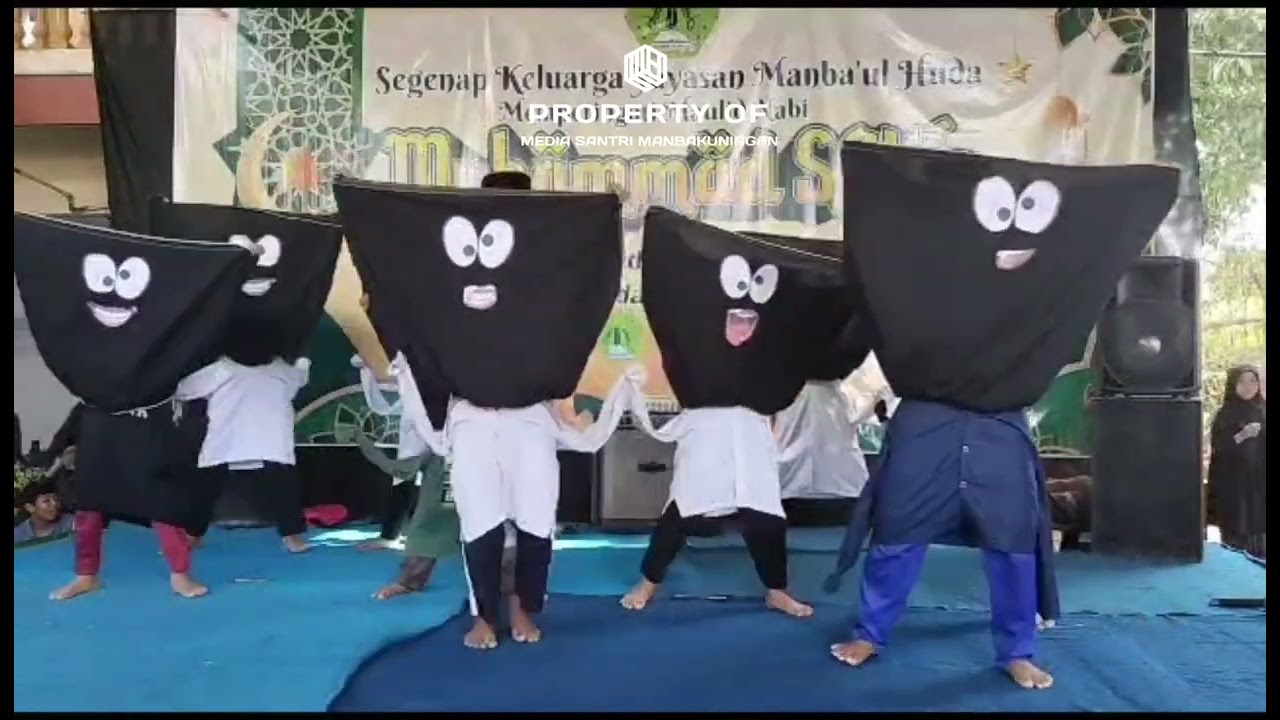 TARI SARUNG KOCAK | Bikin Penonton Ngakak!!, Kreasi Santri Manba'ul Huda Kuningan