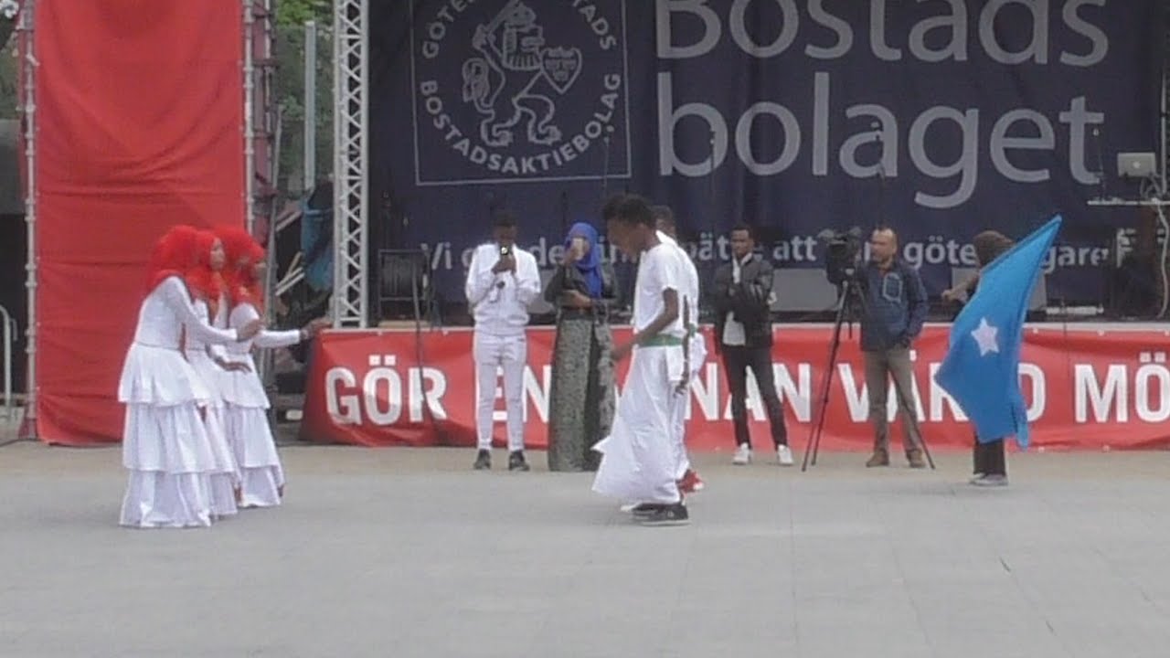 Fanso Föreningen – Somaliska danser - Hammarkullekarnevalen 2016