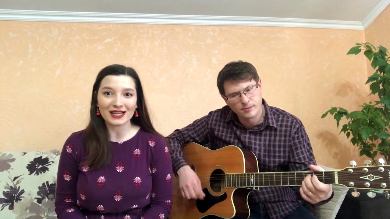 Imnuri de slavă spre cer se înalță