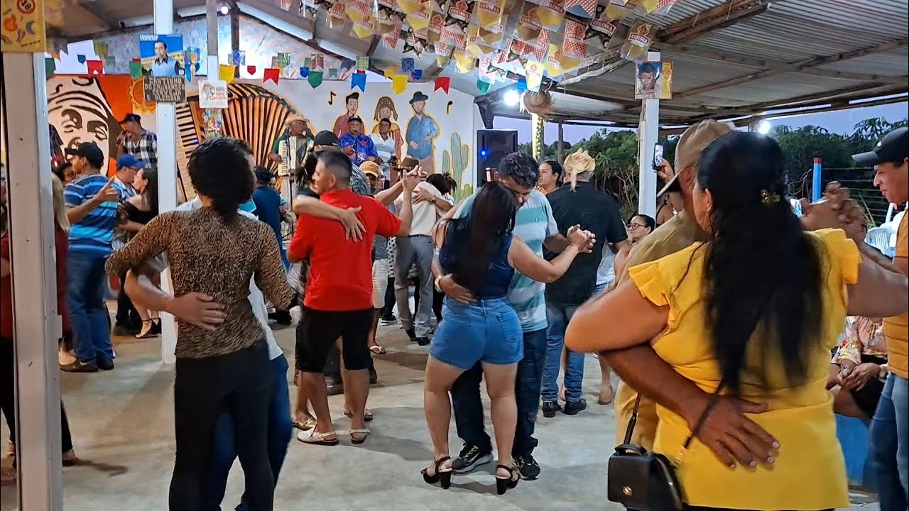 🪗 FORRÓ BOM É ASSIM NINGUÉM FICA PARADO RANCHO DO VAN EM ARAPIRACA ALAGOAS BRASIL