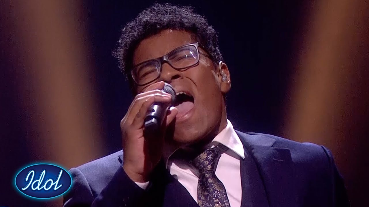 Tore får stående applaus og strålende tilbakemeldinger i SUPERFINALEN! | Idol Norge 2020