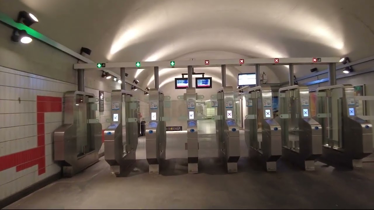 Paris Station Métro/RER: La Muette/Boulainvilliers (correspondance/transfer)