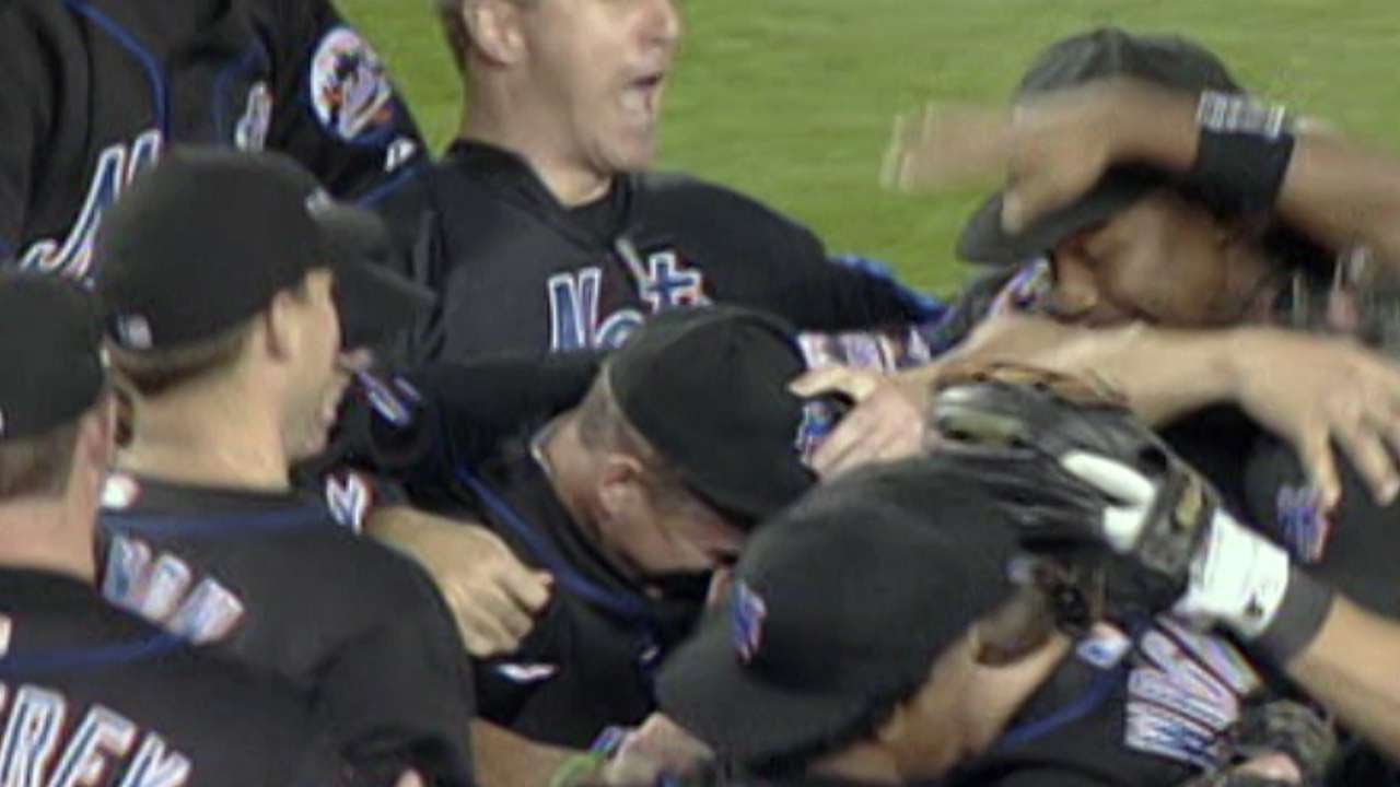 FLA@NYM: Mets beat Marlins to clinch NL East in 2006