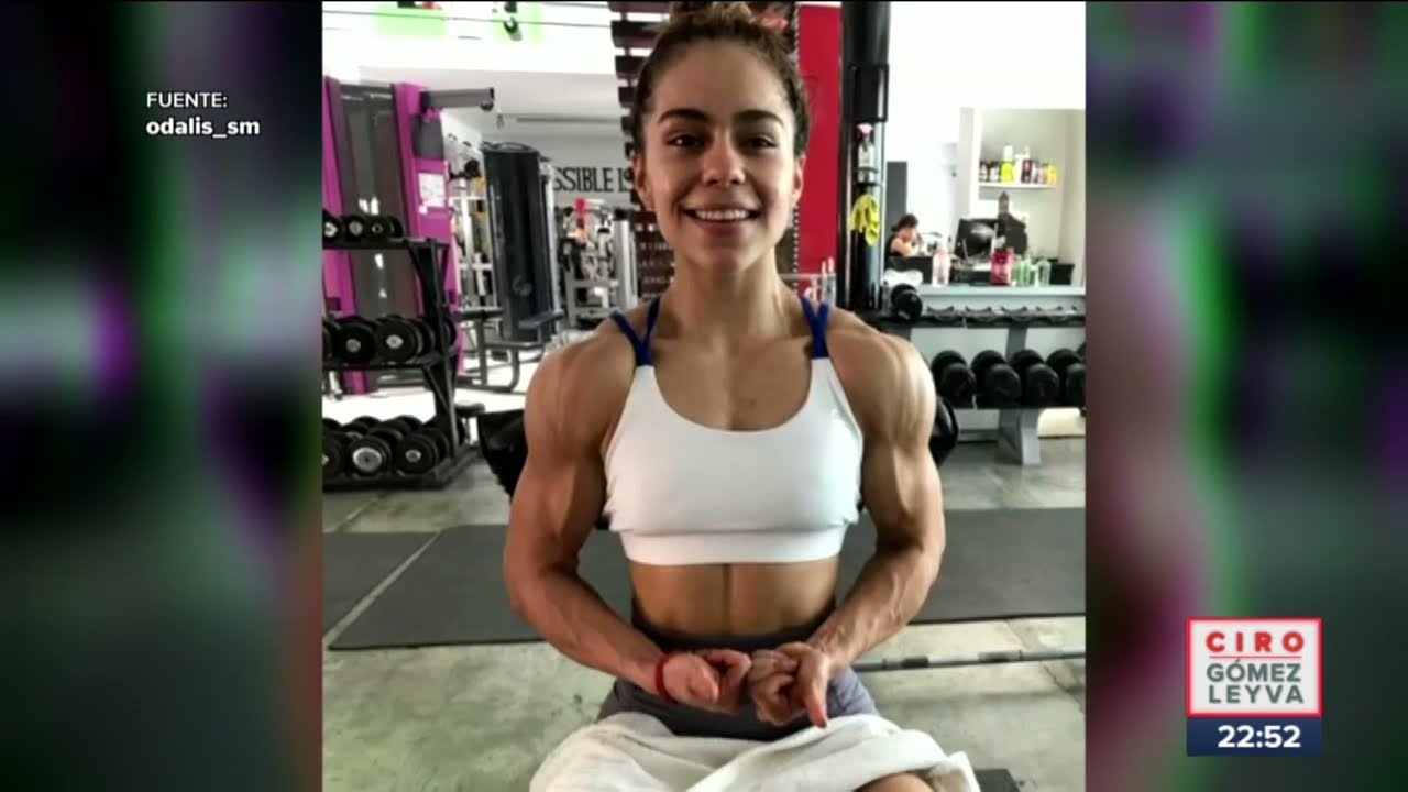 Influencer muere después de operarse para no sudar | Noticias con Ciro Gómez Leyva