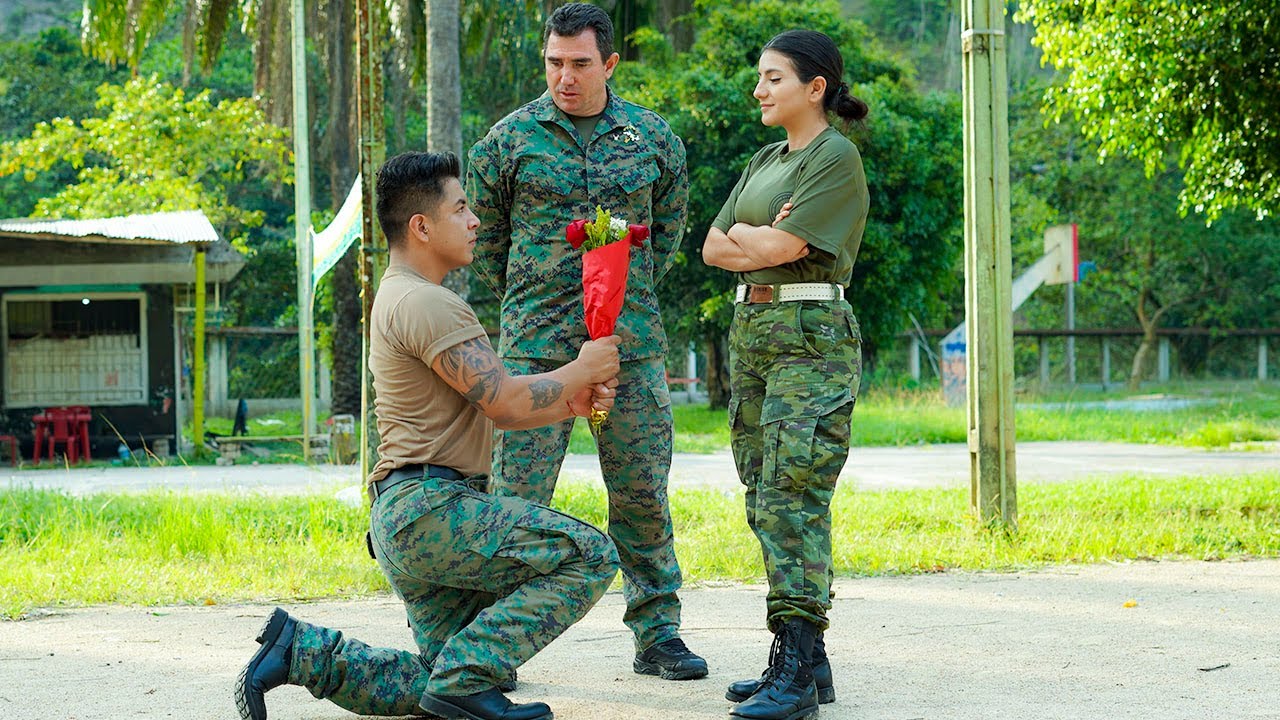 Militar se enamora de una teniente sin importarle el peligro que corr&iacute;a