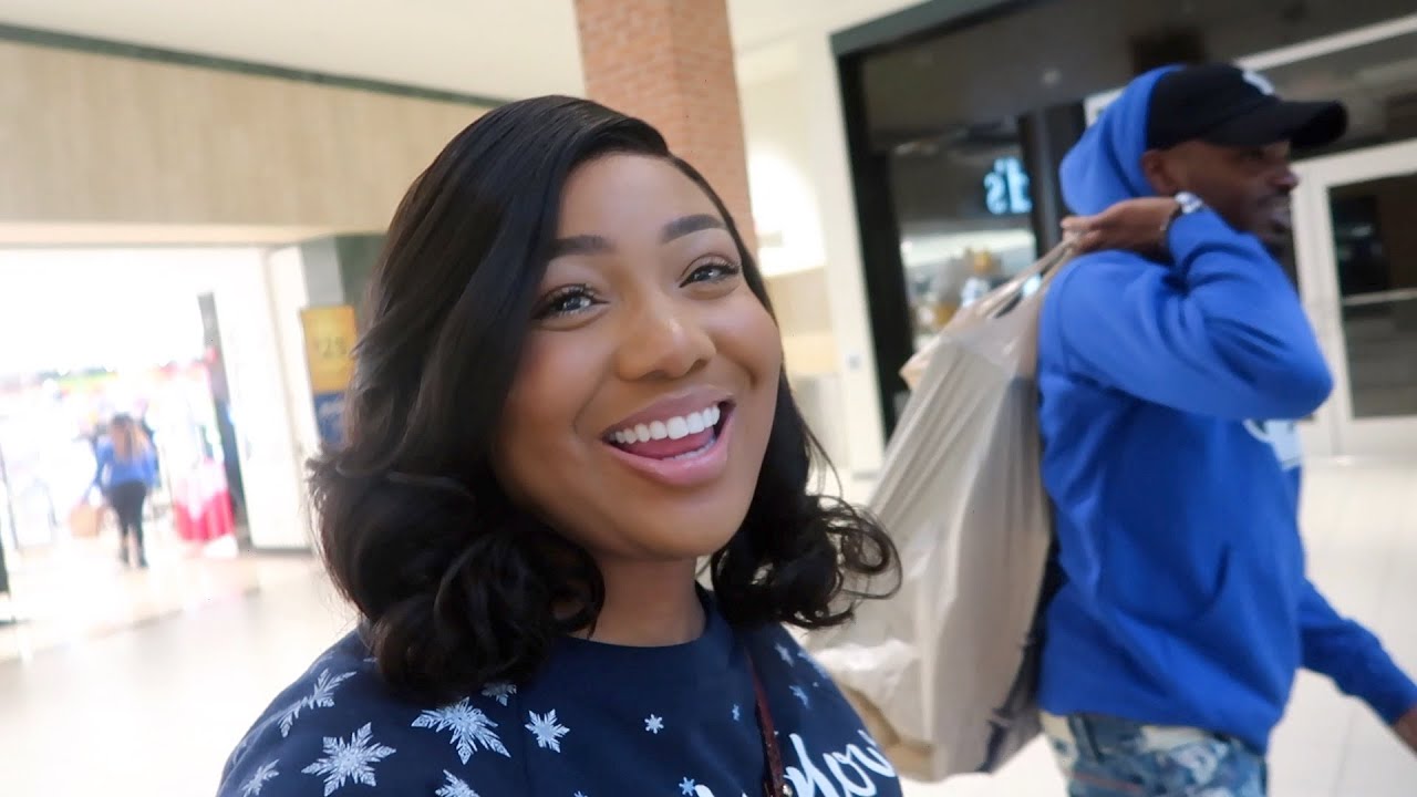 The Last of My Christmas Shopping | THIS IS IT! Vlogmas Day 24