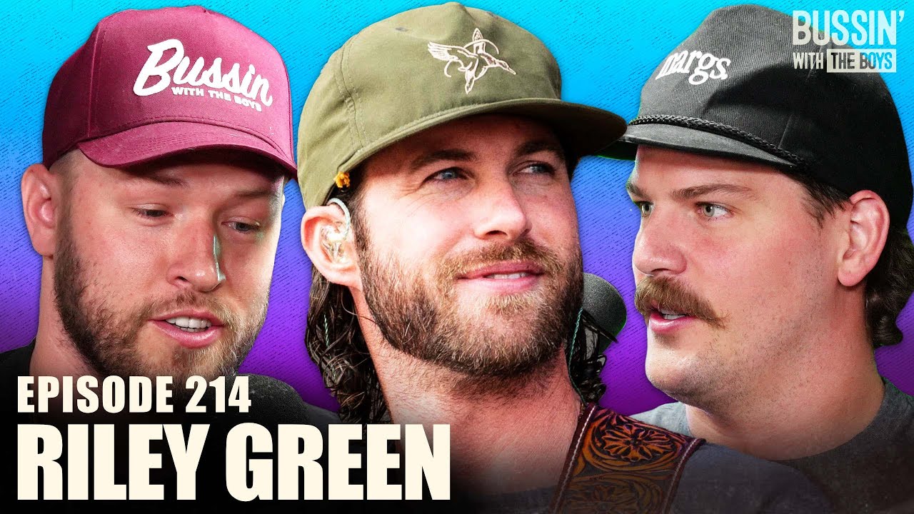 Riley Green Talks Touring W/ Luke Combs, Songwriting & Why He Hunted The Same Deer For 3 Years