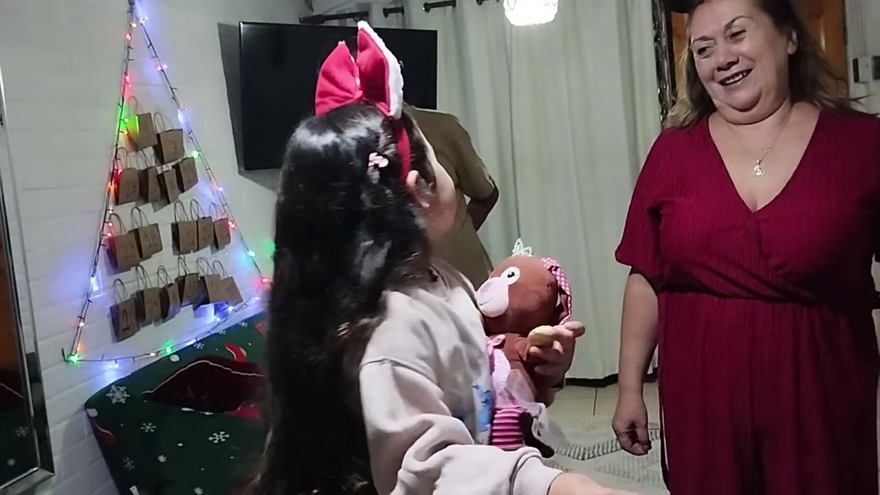 Я пошёл к отцу, бабушка испекла торт и десерт. Vlogmas N*7